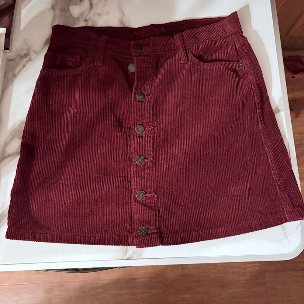 Arizona Jean Company Burgundy Button Down Corduroy Skirt, Size 7, MSRP $36